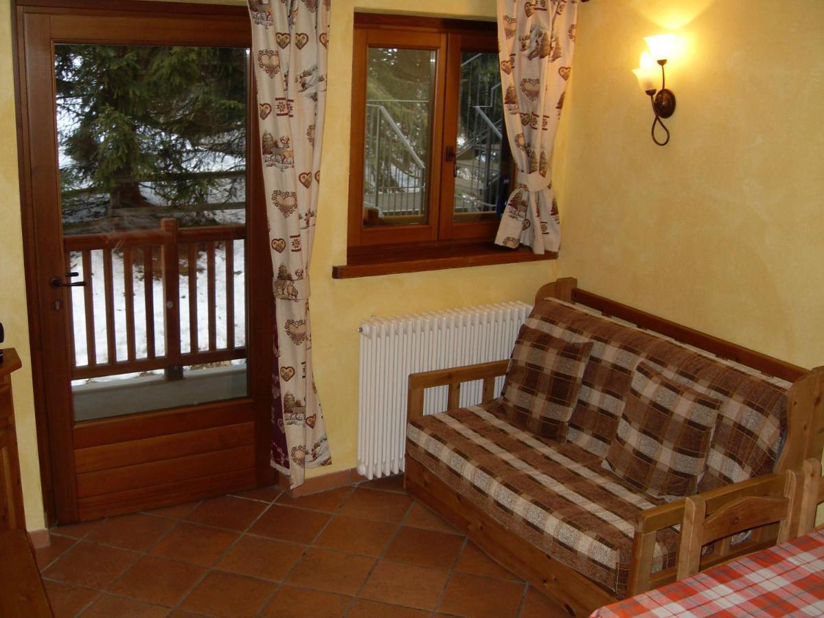 Residence Les Myosotis Champoluc Eksteriør bilde