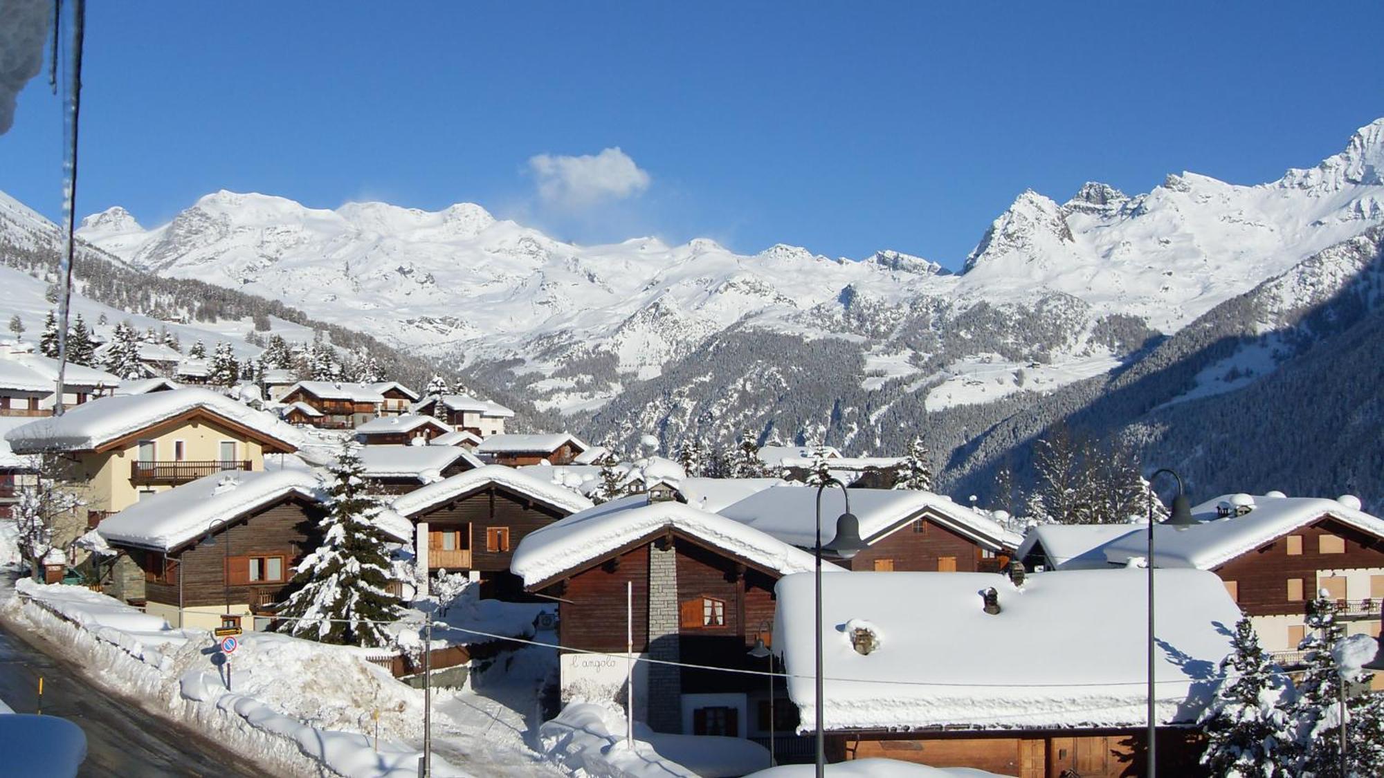 Residence Les Myosotis Champoluc Eksteriør bilde