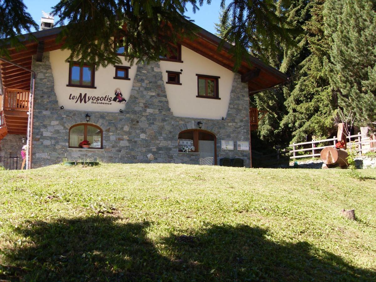 Residence Les Myosotis Champoluc Eksteriør bilde